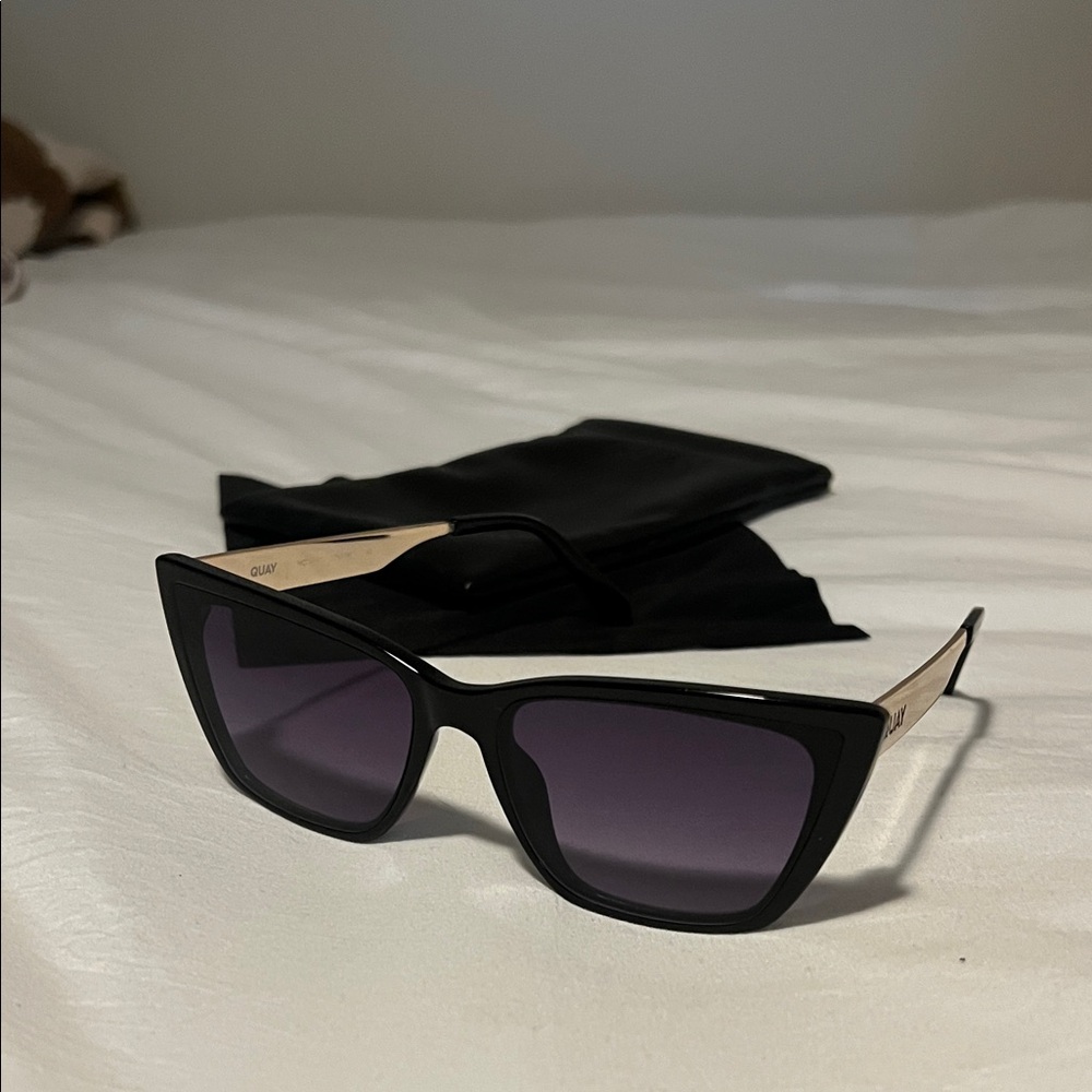 Quay Australia Women’s Black Cat-Eye Sunglasses with Gradient Lenses